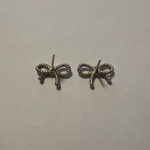 Sterling bow earrings